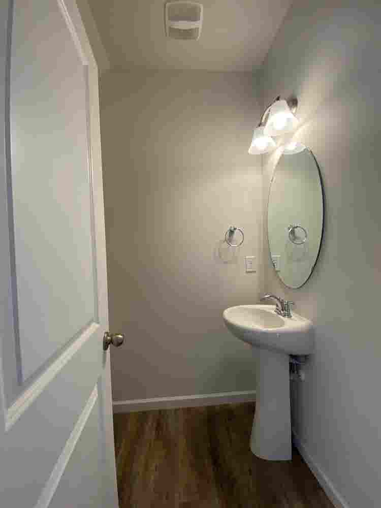 3 BR in Belmont