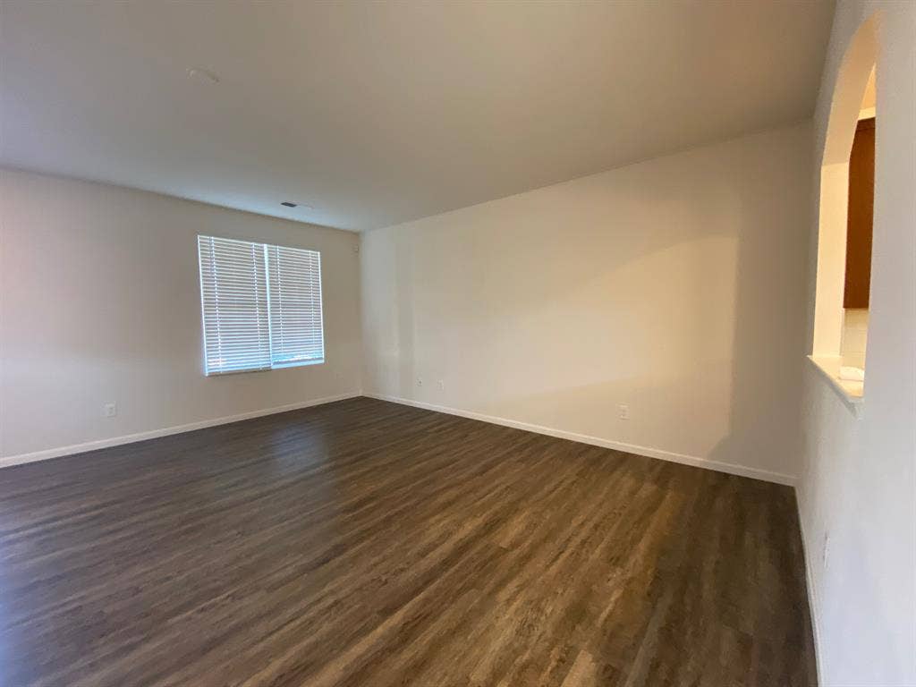 3 BR in Belmont