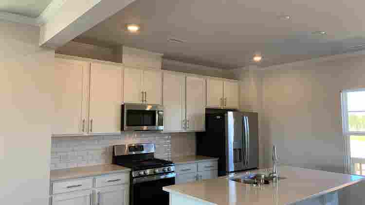 4 BR in Apex