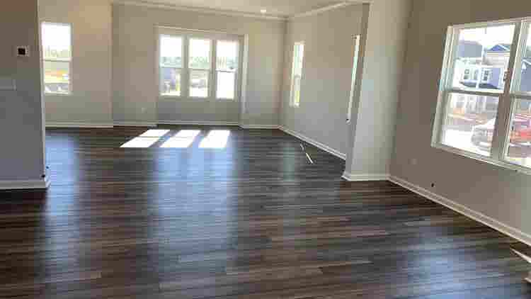 4 BR in Apex