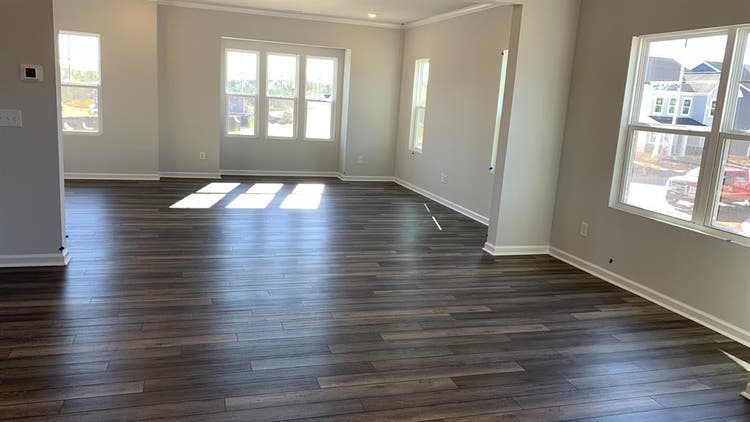 4 BR in Apex