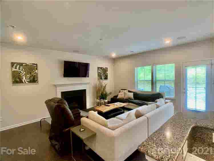 3 BR in Charlotte