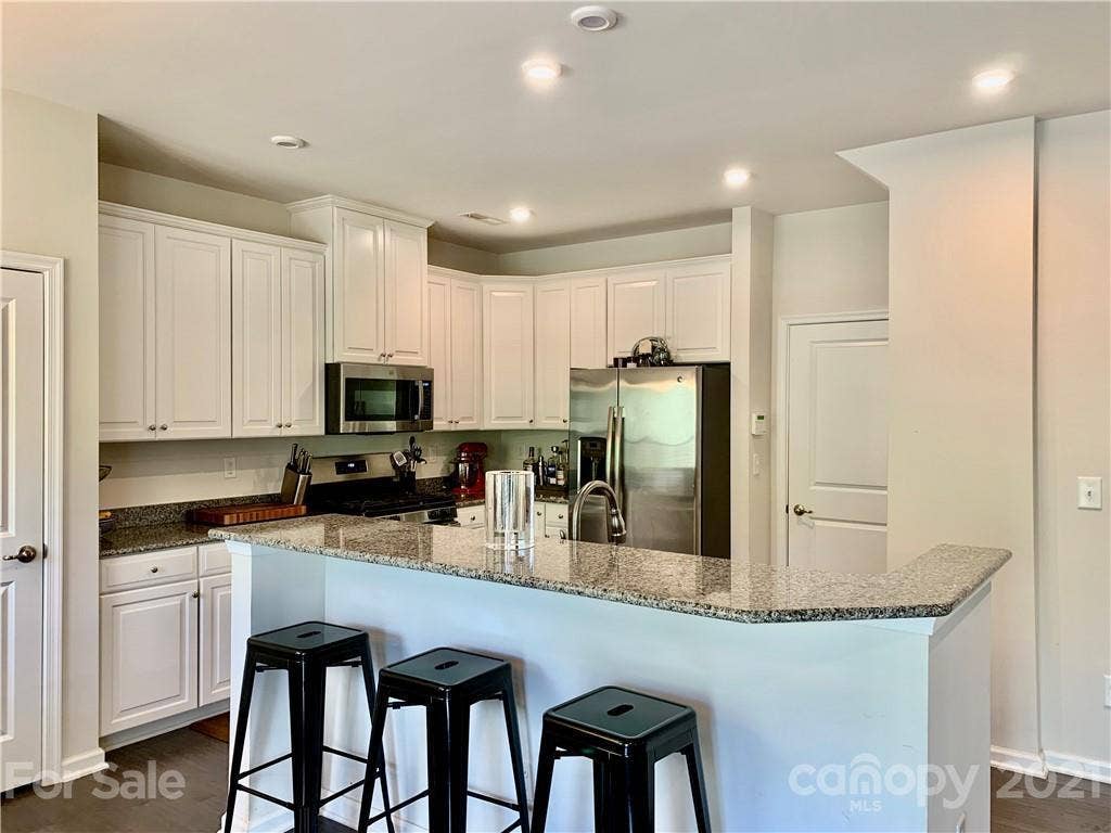 3 BR in Charlotte