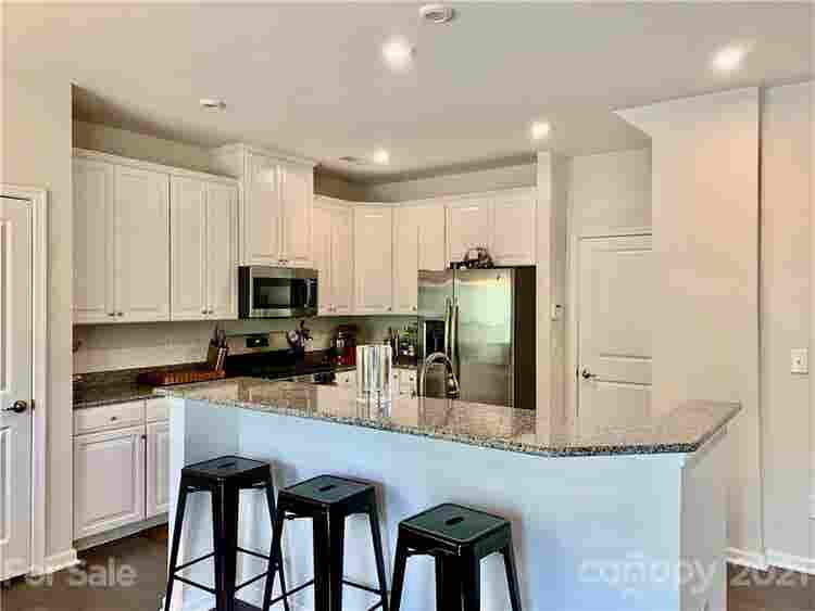 3 BR in Charlotte