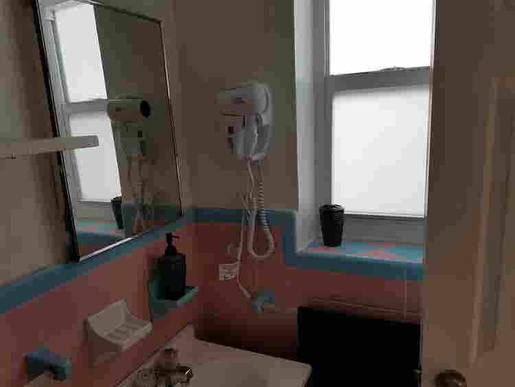HALLANDALE BEACH STUDIO