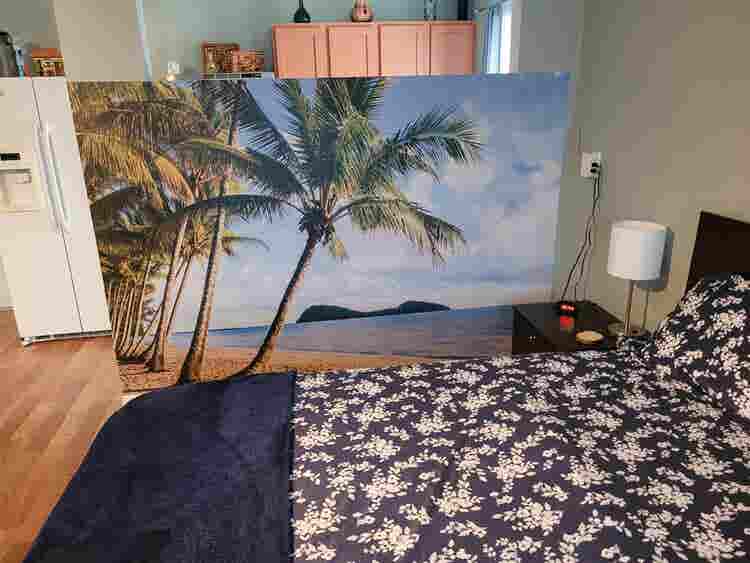 HALLANDALE BEACH STUDIO