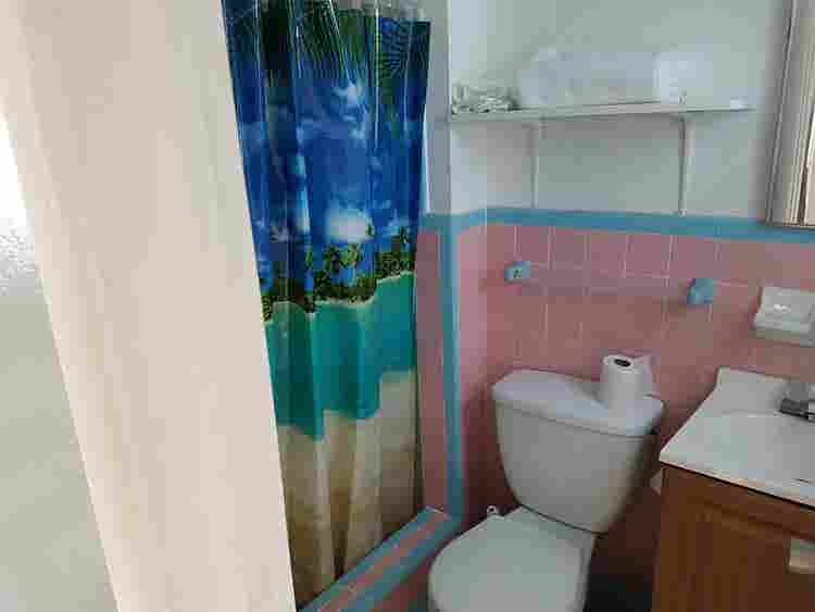 HALLANDALE BEACH STUDIO