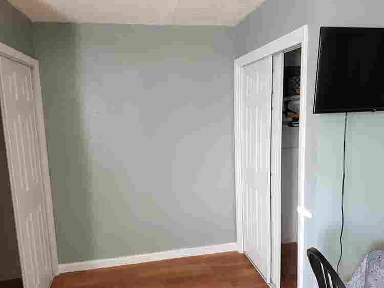 HALLANDALE BEACH STUDIO