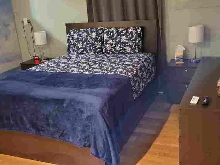 HALLANDALE BEACH STUDIO