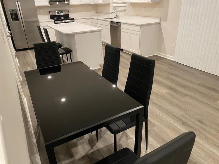 4 BR in Charlotte