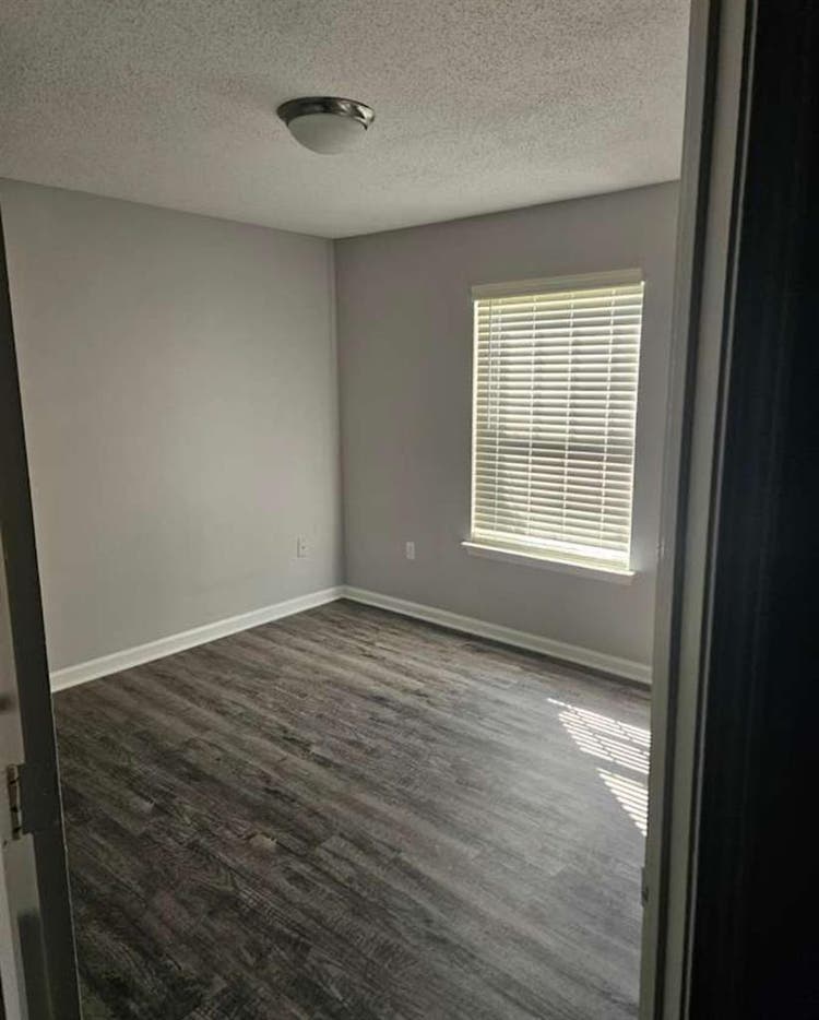 UNC Area Private room and bathroom
