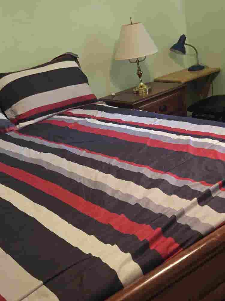 Single family home private bedroom!