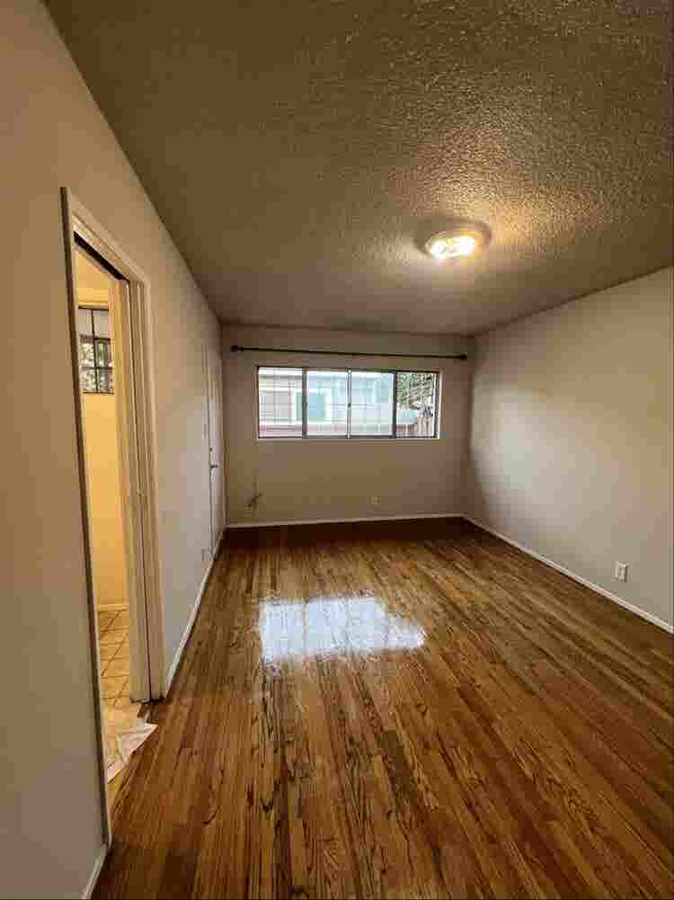 Master bedroom. Private entrance