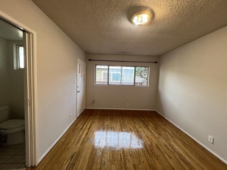 Master bedroom. Private entrance