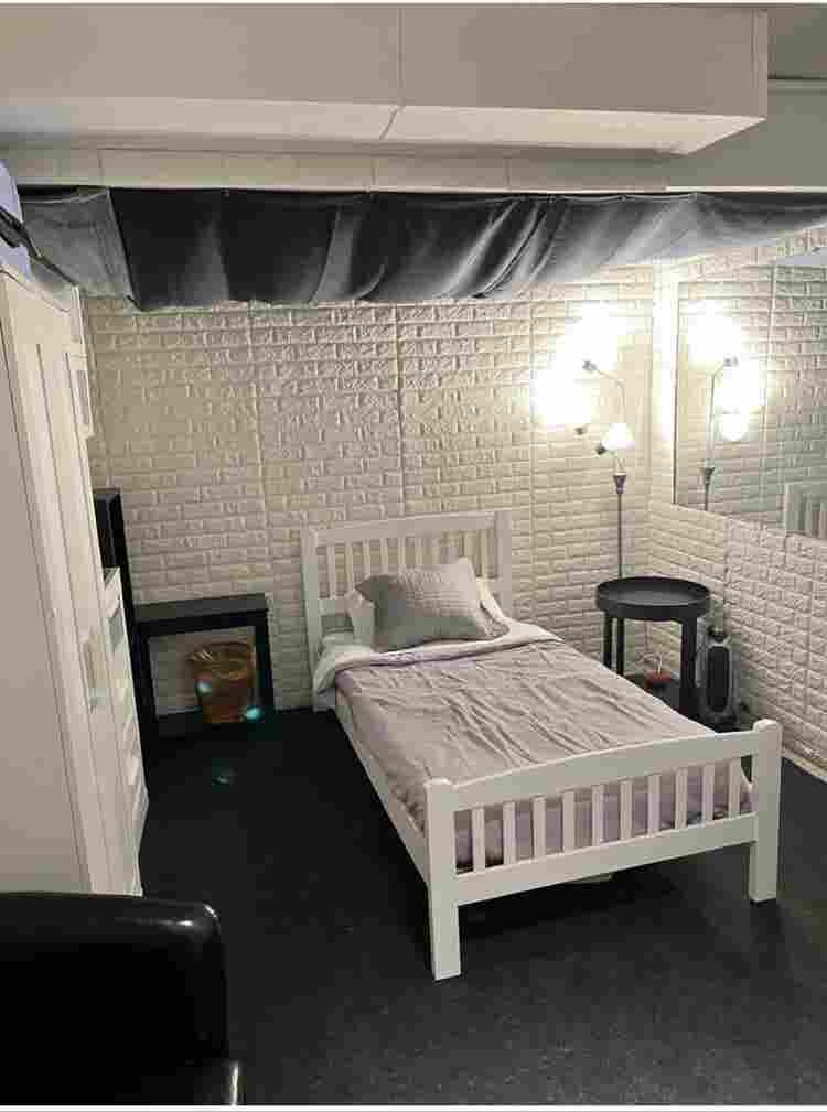 Room available in October