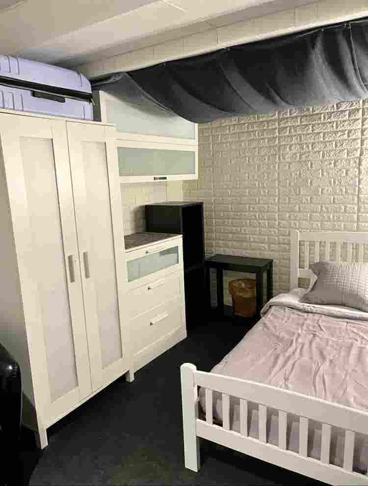 Room available in October