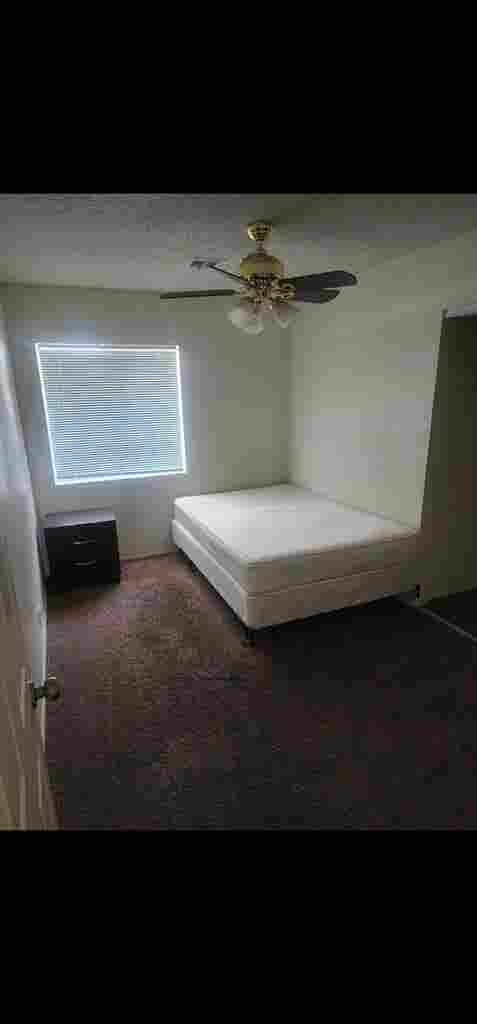 I rent a room with a separate bathr