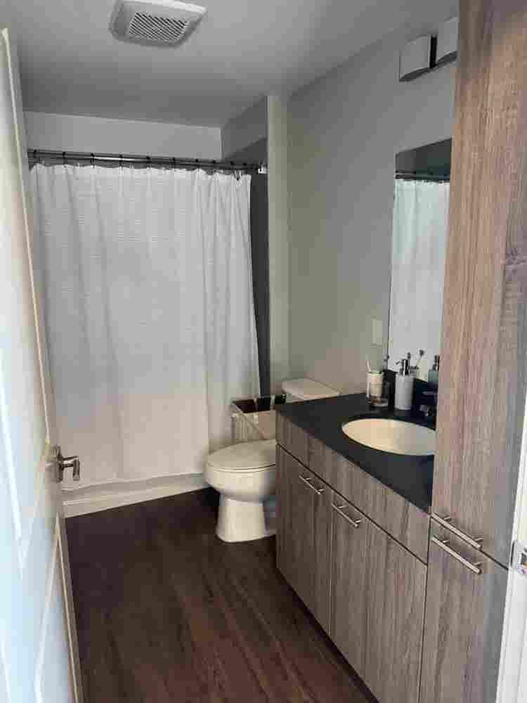 SUBLET AVAILABLE- JAN  APT