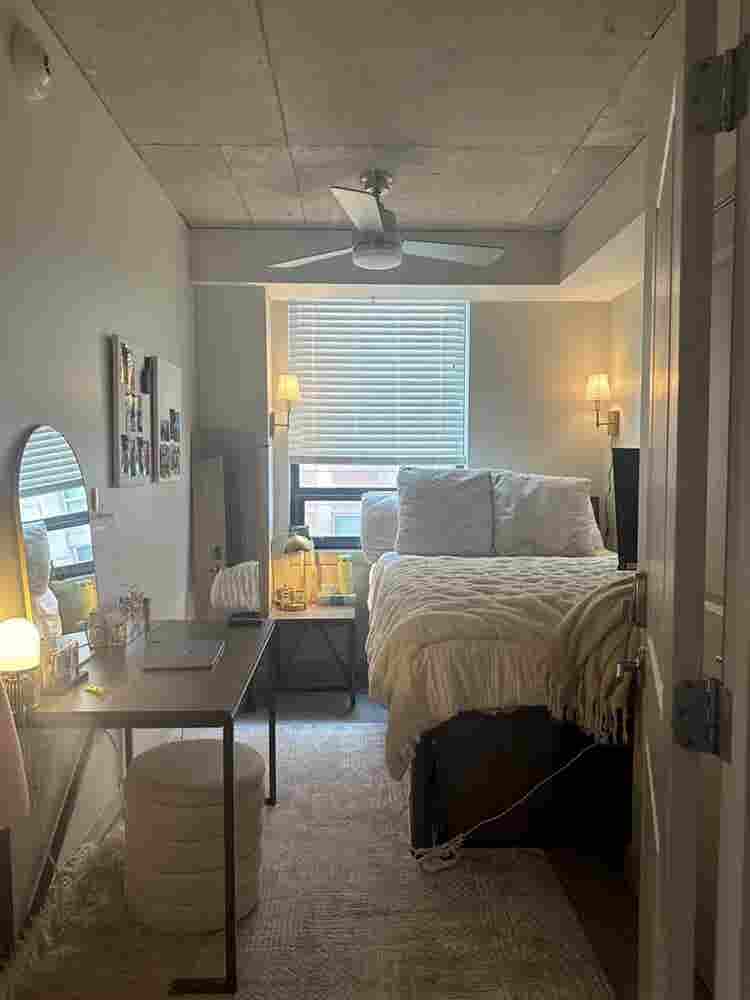 SUBLET AVAILABLE- JAN  APT