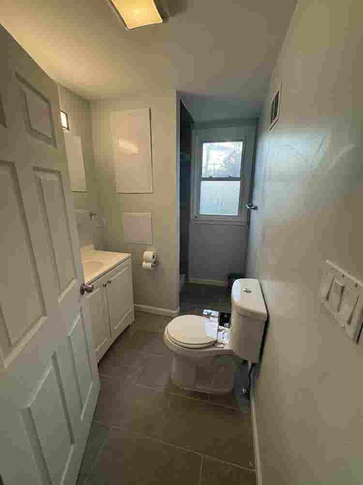 Massive room with private bath