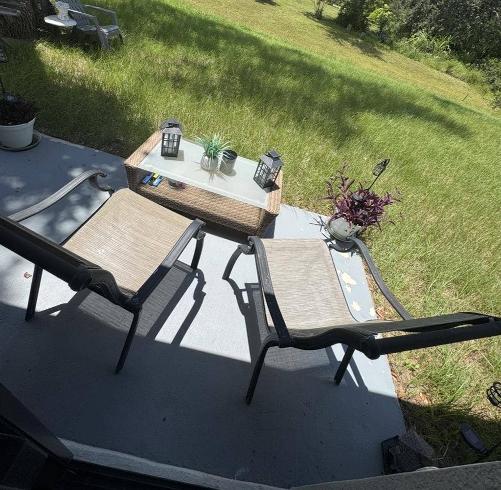 Furnished bedroom all included