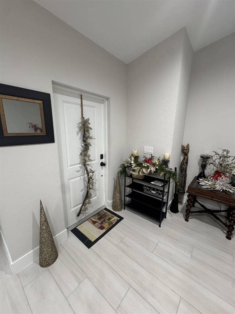 Furnished bedroom all included