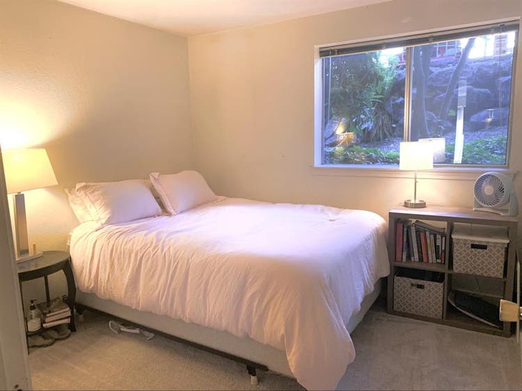 Cozy condo with a view!