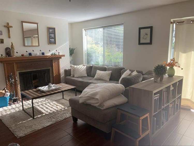 Cozy condo with a view!