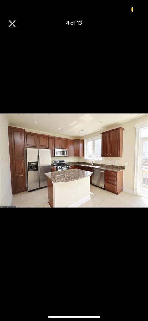 Chill, clean roommate needed