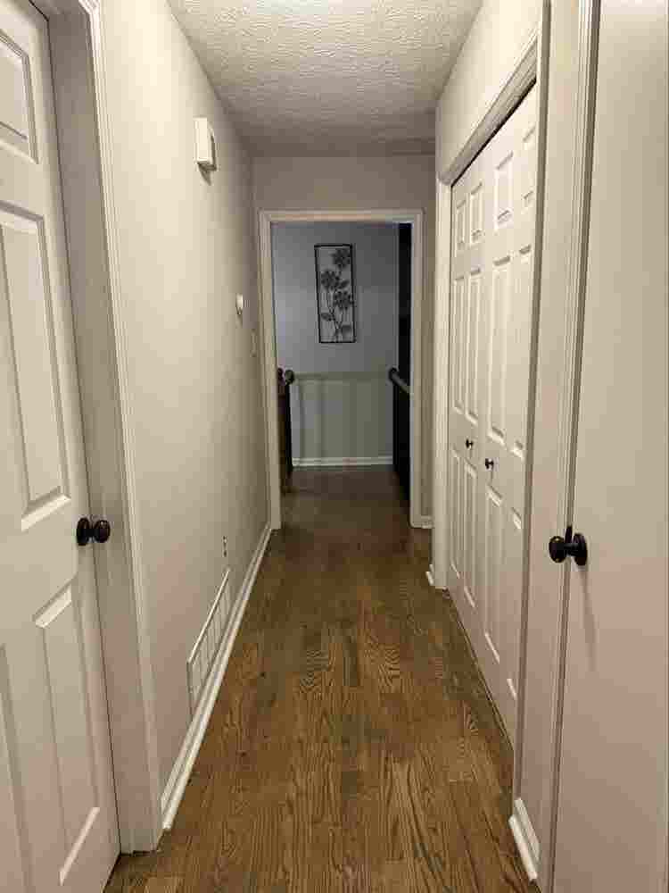 Spacious home with rooms for rent
