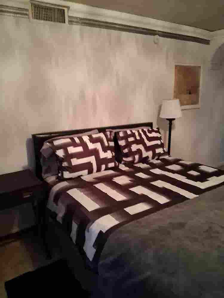 Furnished Weekly Room Rentals!