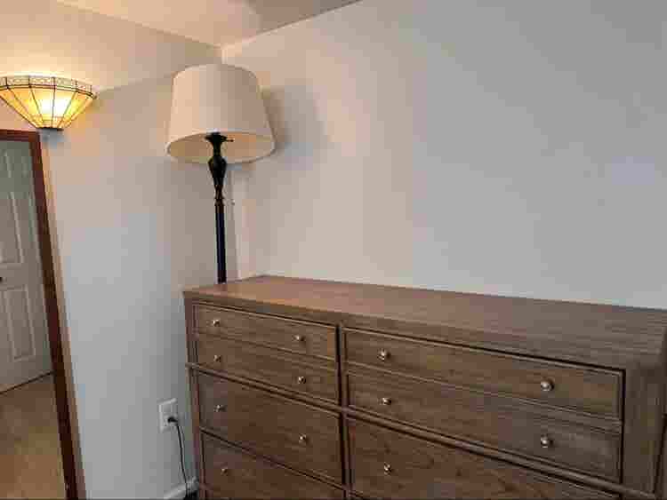 Room in shared house, private bath