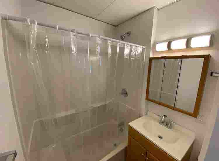 Immediate lease takeover available!