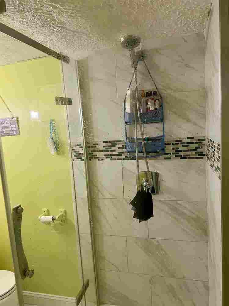 $ ROOM FOR RENT!!