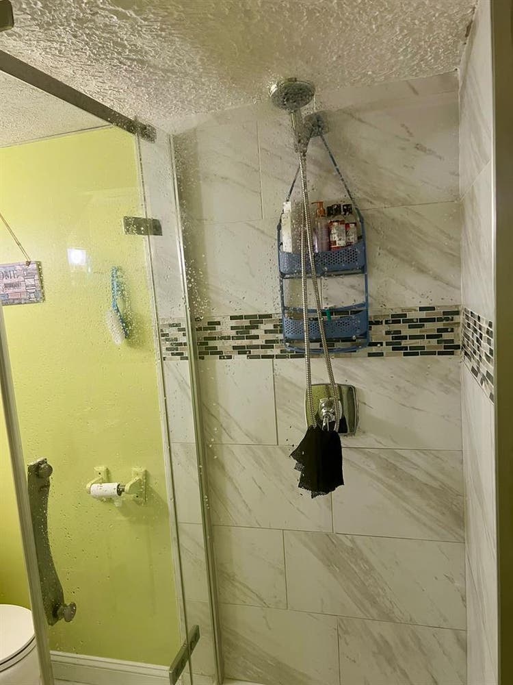 $ ROOM FOR RENT!!