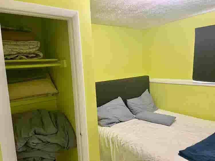 $ ROOM FOR RENT!!