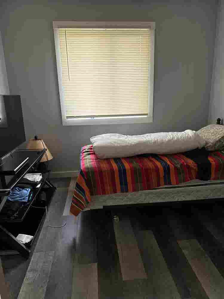 Private semi furnished Bedroom