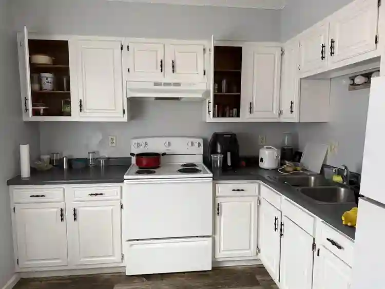 Private semi furnished Bedroom