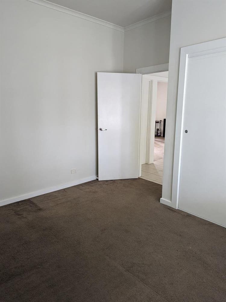 Huge unfurnished bedroom!
