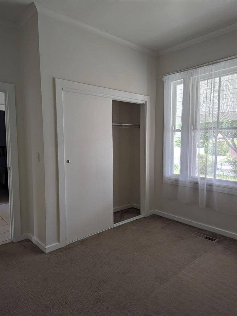 Huge unfurnished bedroom!