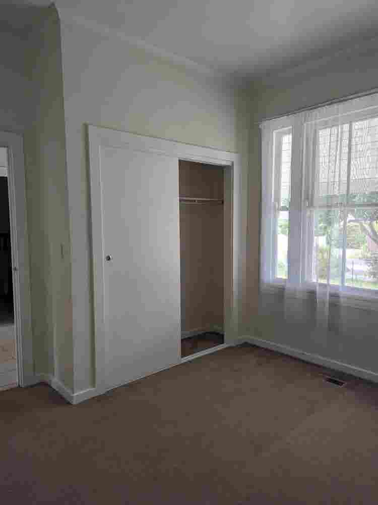 Huge unfurnished bedroom!