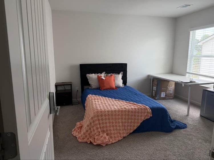 Private room with shared bathroom