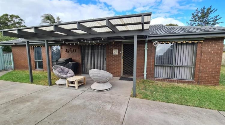 Quite house in Patterson Lakes