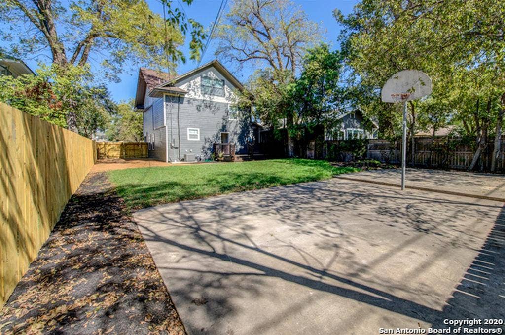 5 BR in San Antonio