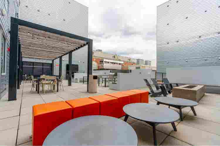 Offering Spring  
Sublease