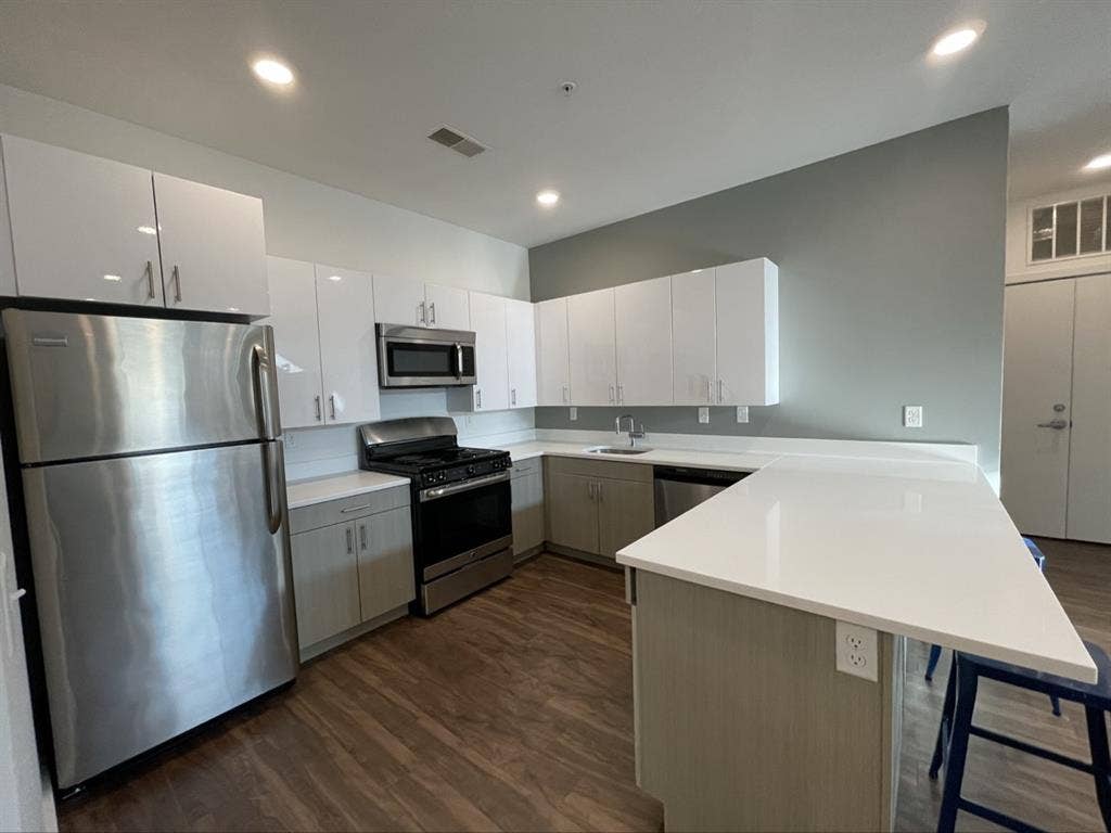 Offering Spring
Sublease