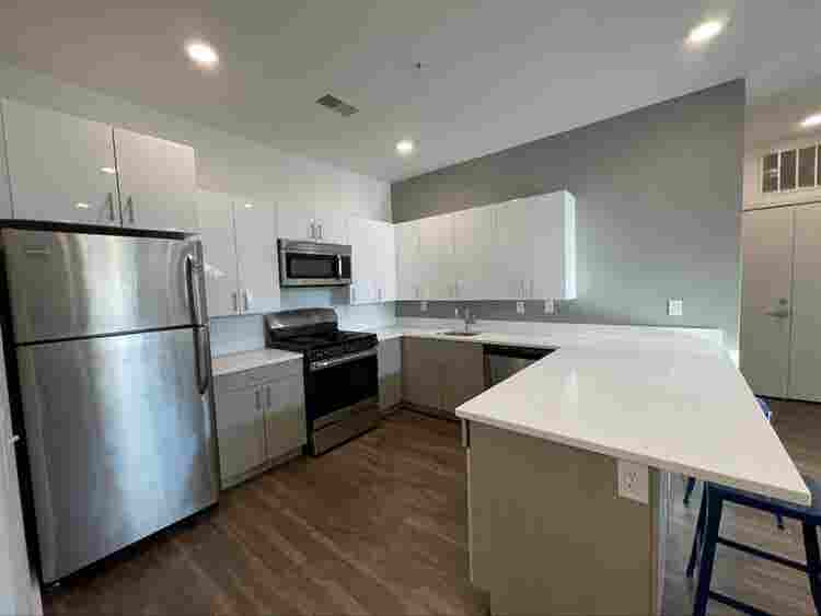 Offering Spring  
Sublease