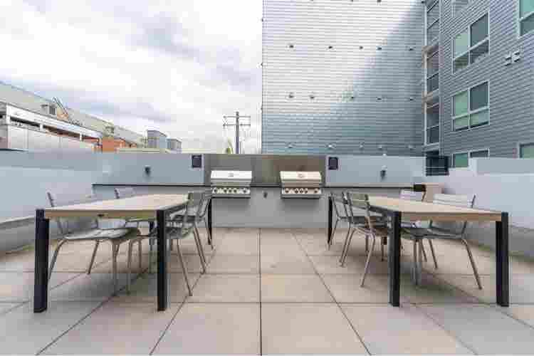 Offering Spring  
Sublease