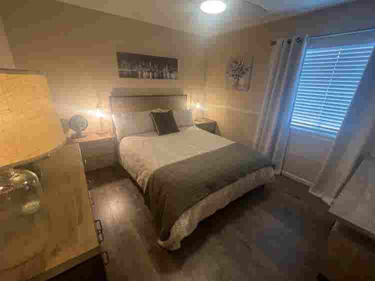 Private room and bathroom