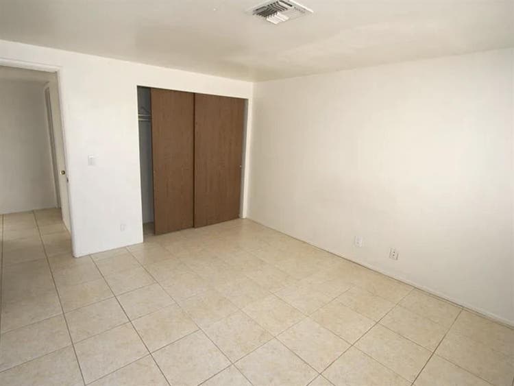Private bed+bath in Tempe townhome